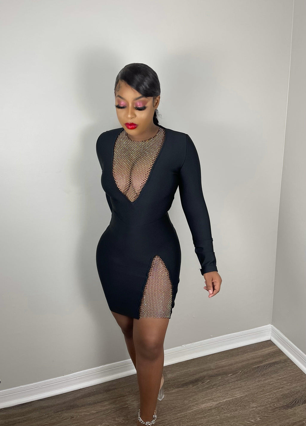 “ nothing basic” dress - Spensive Collection